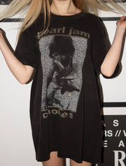 ULTIMATE VINTAGE GRAIL PEARL JAM CHOICES “9 OUT OF 10 KIDS PREFER CRAYONS TO GUNS” SHIRT