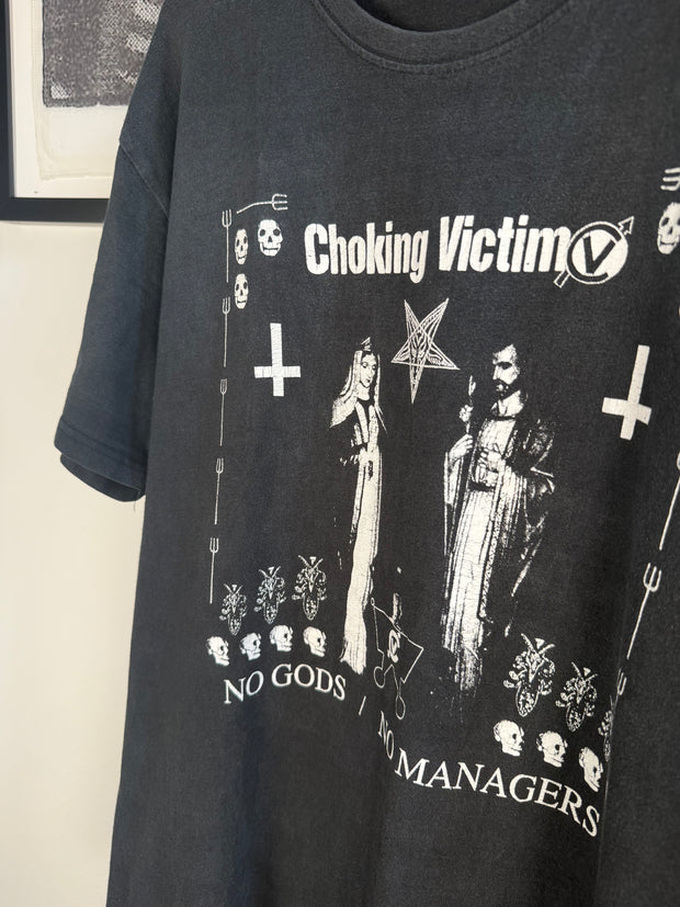 EXTREMELY RARE 90s FADED CHOKING VICTIM "NO GODS / NO MANAGERS" SHIRT