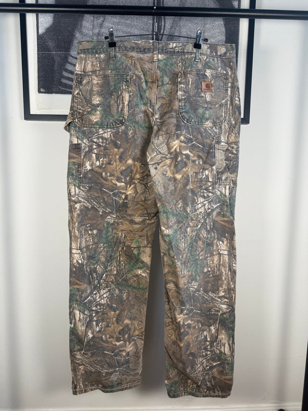 PERFECTLY WORN IN ERD REFERENCE 90s CARHARTT REAL TREE CAMO CARPENTER PANTS
