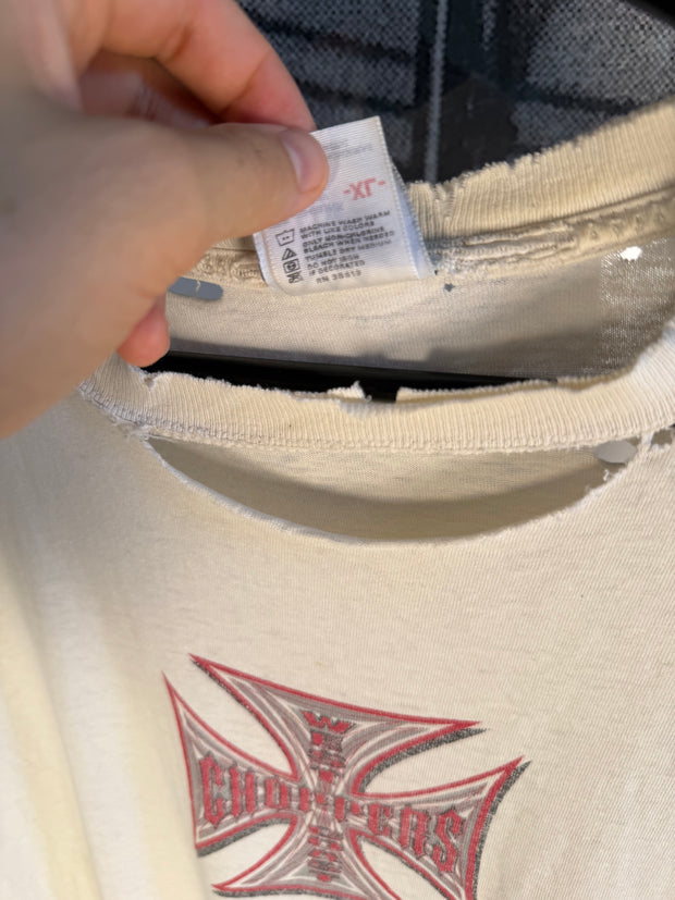 PERFECTLY THRASHED 90s WEST COAST CHOPPERS WHITE/RED LOGO SHIRT