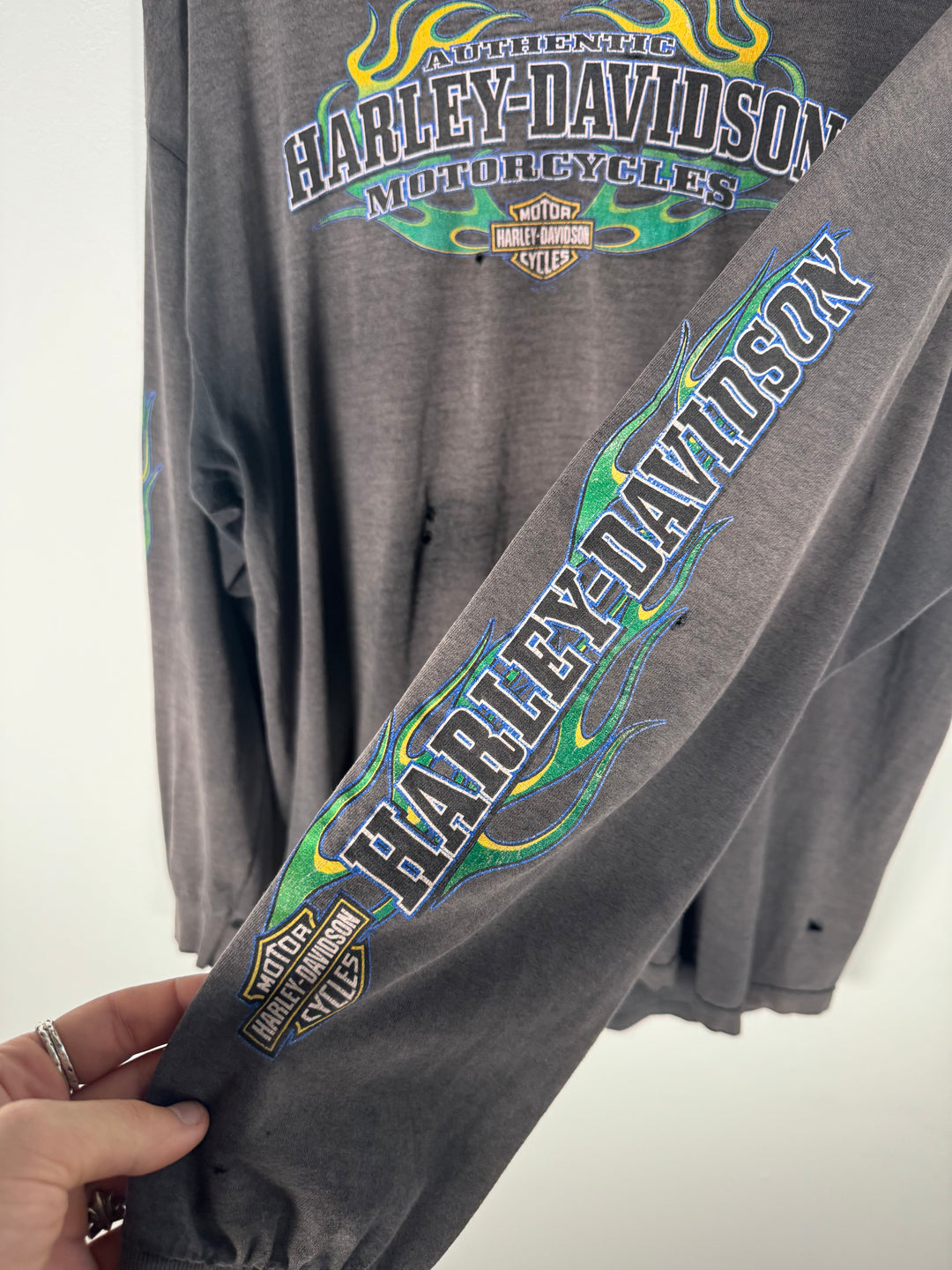 THRASHED 90'S ULTRA-FADED CYBER BLUE GREEN FLAME LONG SLEEVE THRASHED 90'S ULTRA-FADED CYBER BLUE GREEN FLAME LONG SLEEVE