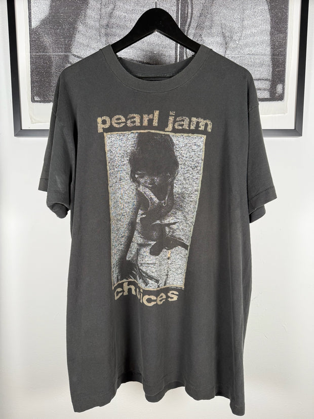 ULTIMATE VINTAGE GRAIL PEARL JAM CHOICES “9 OUT OF 10 KIDS PREFER CRAYONS TO GUNS” SHIRT