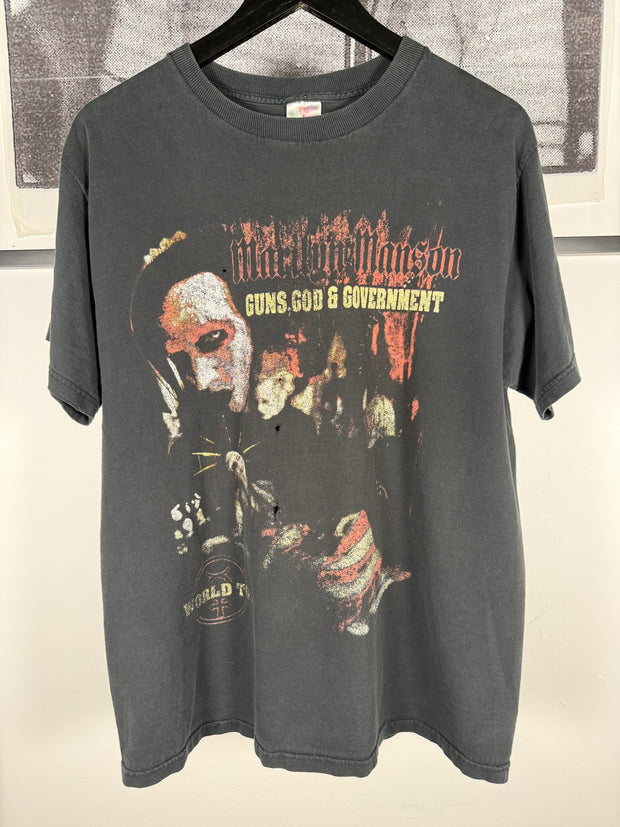 CLASSIC FADED MARILYN MANSON “GUNS GOD & GOVERNMENT” EARLY 2000s SHIRT