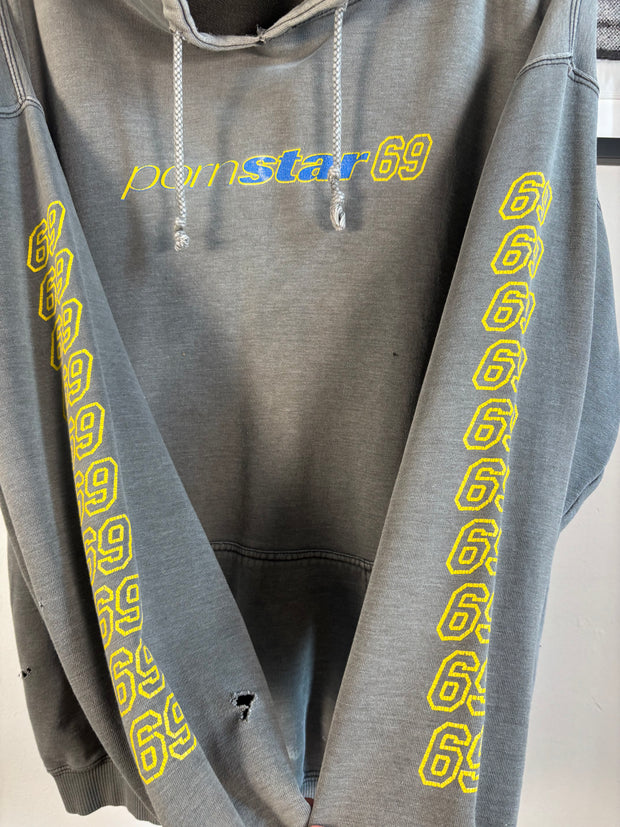 ULTIMATE VINTAGE GRAIL 90’s VINTAGE THRASHED PORN STAR SKATEBOARDS RACING 69 HOODIE
