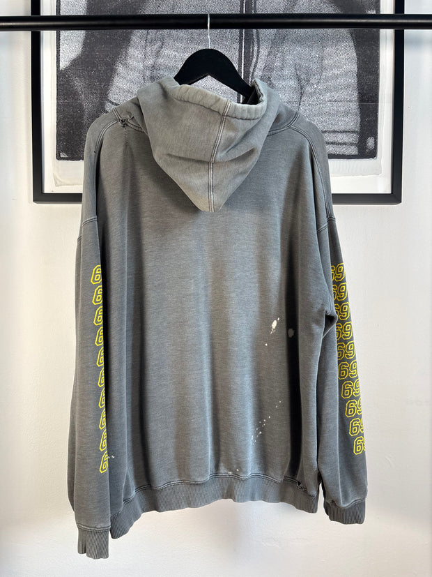 ULTIMATE VINTAGE GRAIL 90’s VINTAGE THRASHED PORN STAR SKATEBOARDS RACING 69 HOODIE